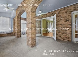 2625 S University Dr, Fort Worth, TX 76109