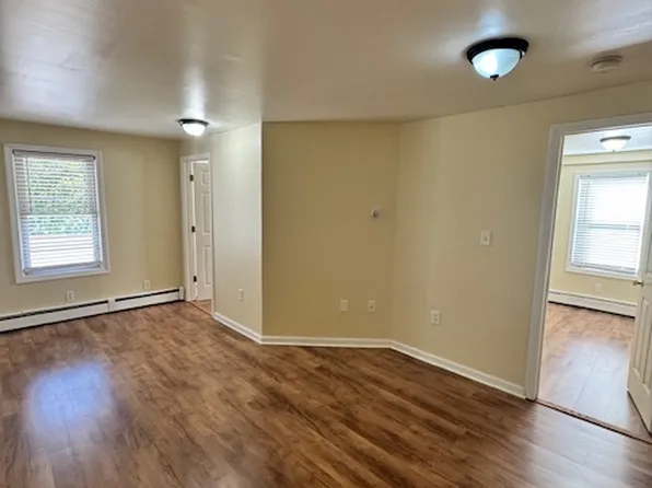 92 W Main St, Vernon Rockville, CT