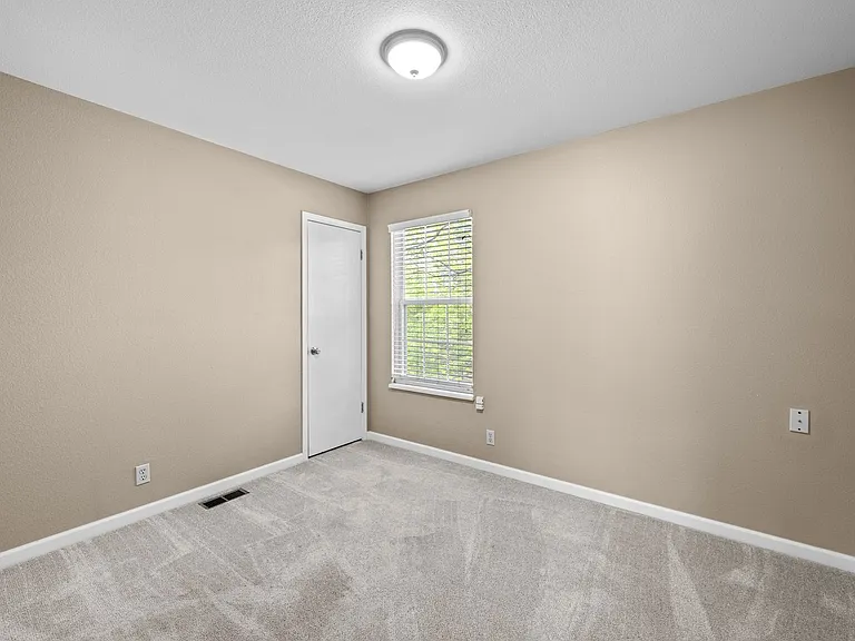 2700 Perry St — Photo 21