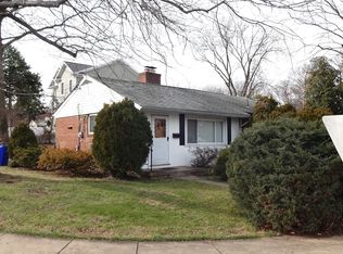 2534 N Granada St, Arlington, VA 22207