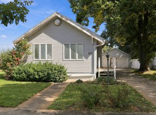 927 S 2nd St, Albion, NE 68620