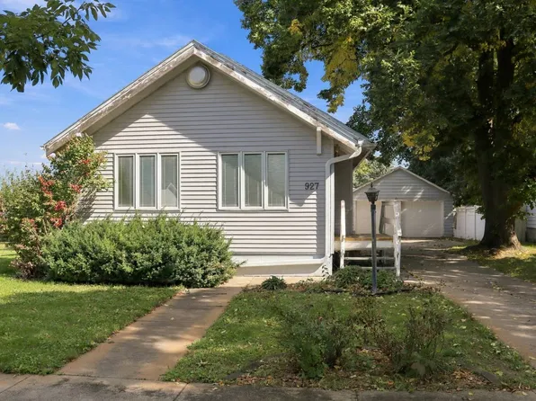 927 S 2nd St, Albion, NE 68620