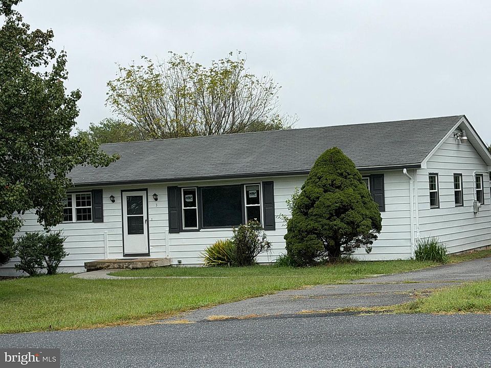 1st image of 3 Springview Blvd