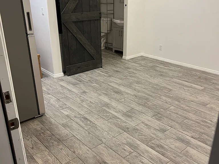 2345 Pine Ave #1 — Photo 4