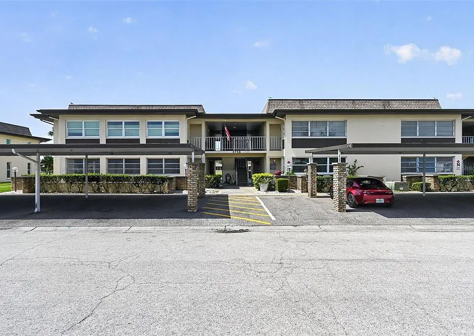 4758 Jasper Dr #104