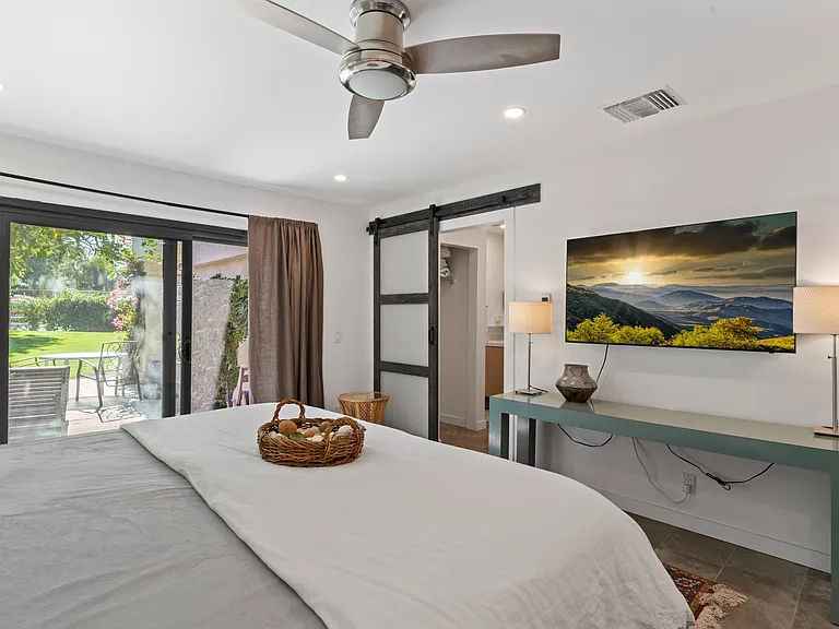 77611 Los Arboles Dr — Photo 19