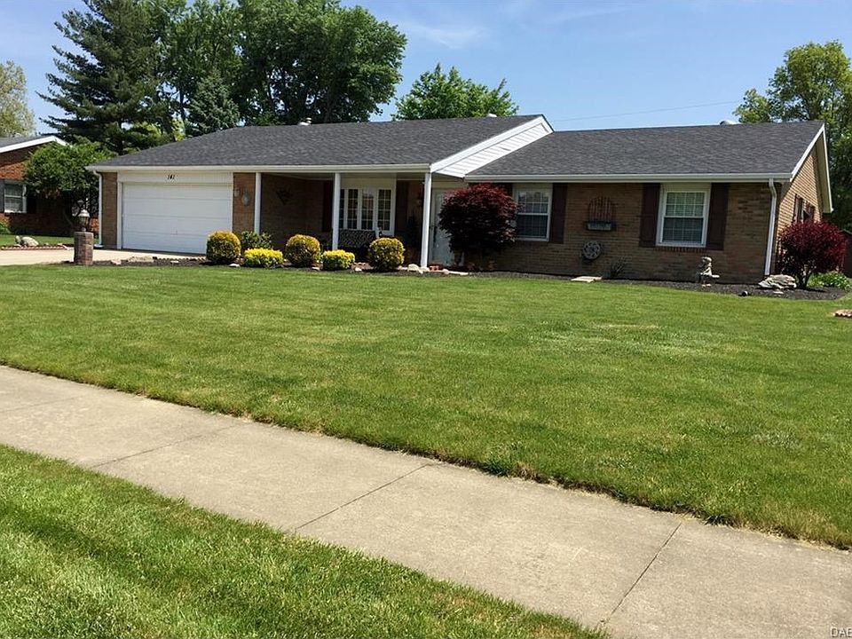 1st image of 141 Royal Oaks Dr