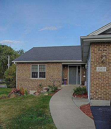 2nd image of 1003 Gerry St