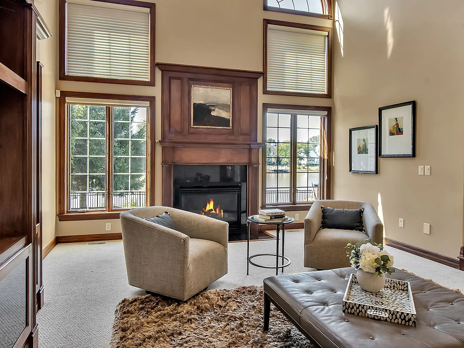 4 bed, 2.5 bath, 3255 sqft, $8,500 — Photo 4