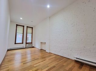 421 W 56th St #1Y, New York, NY 10019