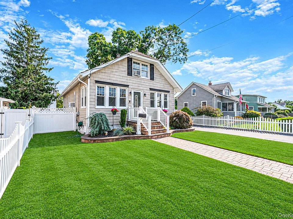 1st image of 14 Andrew Avenue