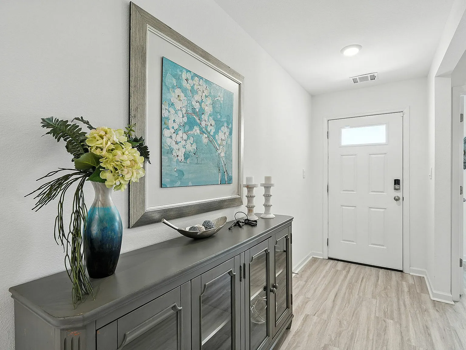 Villas at Oak Bend - Home Rentals — Photo 3