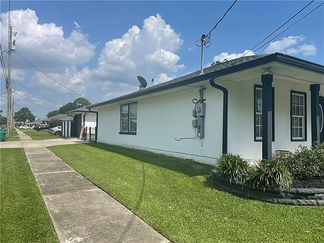 3421 Clearview Pkwy — Photo 17
