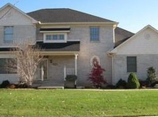 1345 Eagle Crest Dr, Greenwood, IN