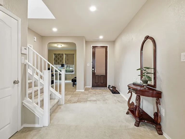 7910 Emmeline Dr — Photo 10