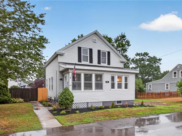 91 Ash St, Warwick, RI 02888