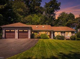 59 Morning Glory Rd, Warren Twp., NJ 07059
