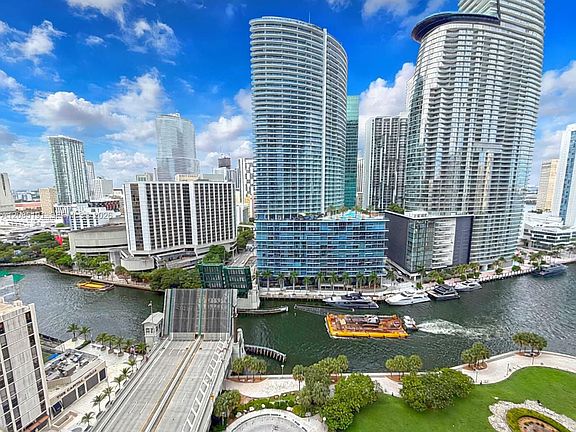 3rd image of 485 Brickell Ave APT 2303
