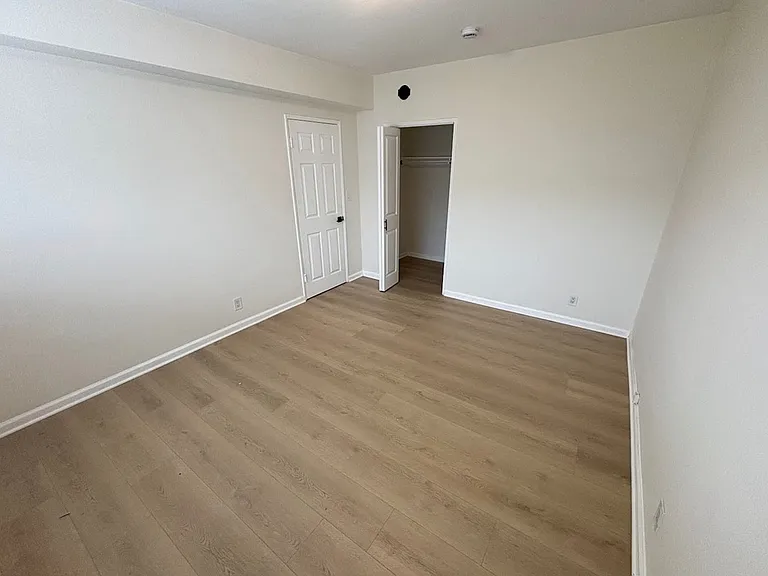 8330 W Manchester Ave — Photo 8