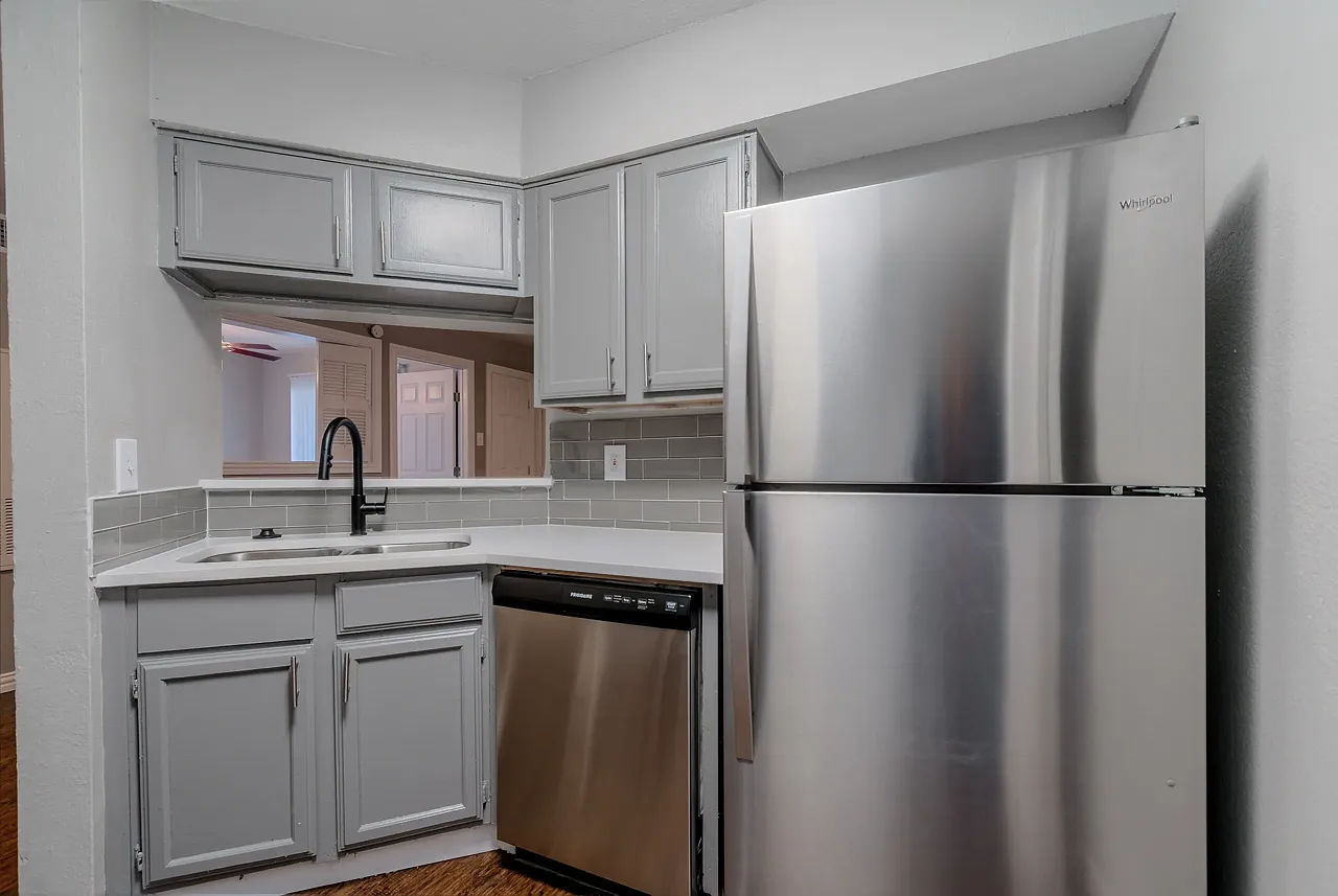 Fiona Apartment Homes — Photo 1
