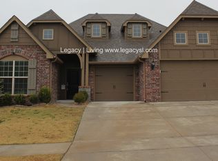 2135 E 132nd St S, Bixby, OK 74008