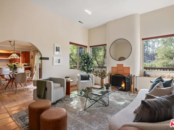 4215 Saltillo St, Woodland Hills, CA 91364