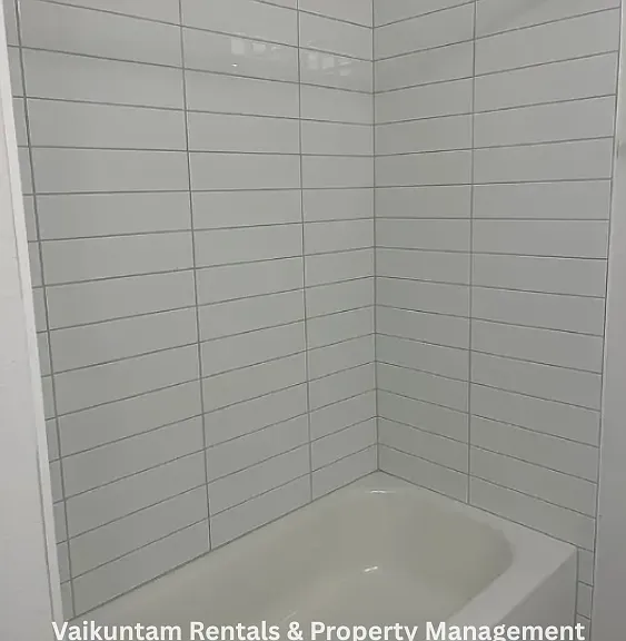 563 Cherry Elm Dr #127 — Photo 13
