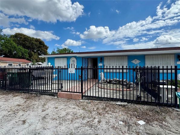 3121 NW 103rd St #2