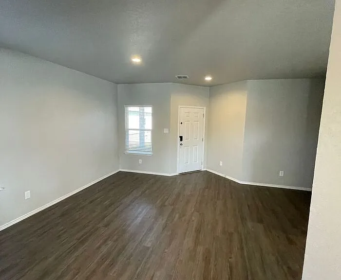 12928 Candace Way — Photo 6
