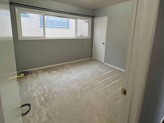 4th image of 45 Baldwin Ave