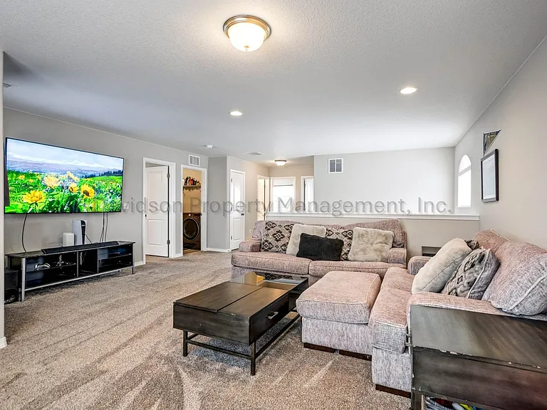 8747 Bynum Dr — Photo 13