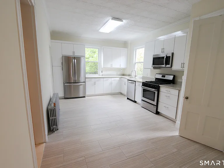 235 Wooster St #2 — Photo 2