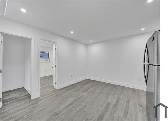 5740 Mayo St #5 — Photo 9