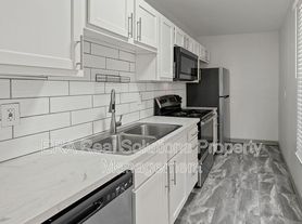 4923 Marion Ave, Cincinnati, OH