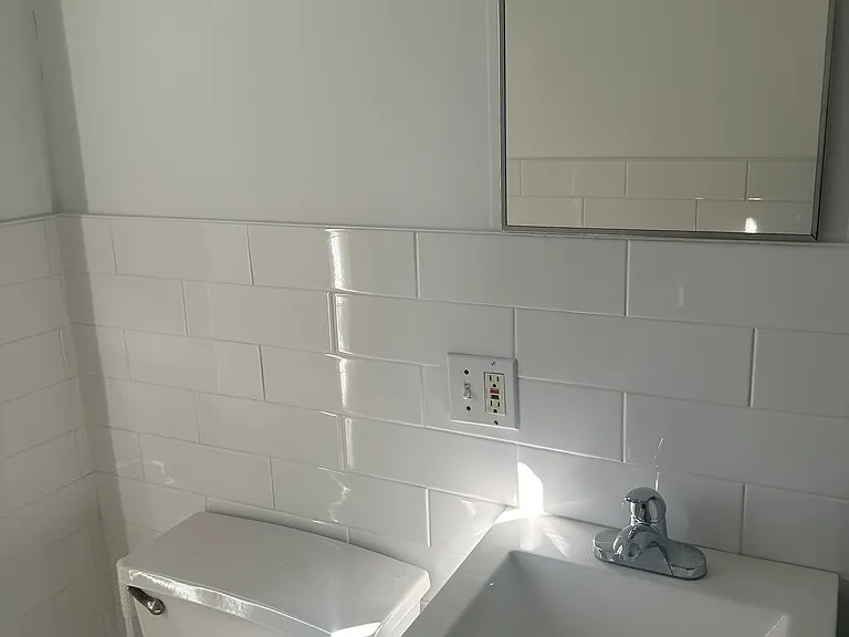 568 Lafayette Ave #2 — Photo 9