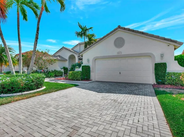 2863 E Abiaca Cir, Davie, FL 33328