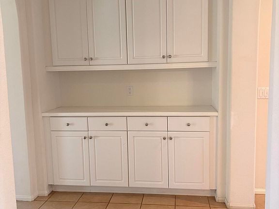 4th image of 5824 Balmont St