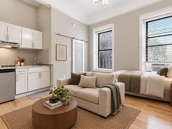 2nd image of 362 Commonwealth Ave APT 1C