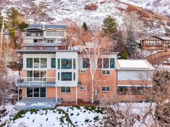 2144 S Lakeline Dr, Salt Lake City, UT 84109