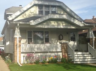 4125 N Larkin St, Shorewood, WI 53211