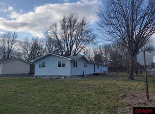 143 4th St SW, Winnebago, MN 56098