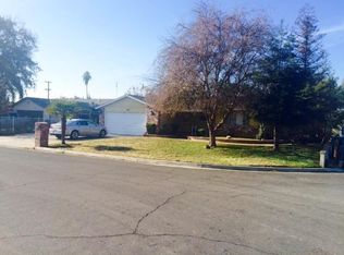 833 N Lind Ave, Fresno, CA 93727