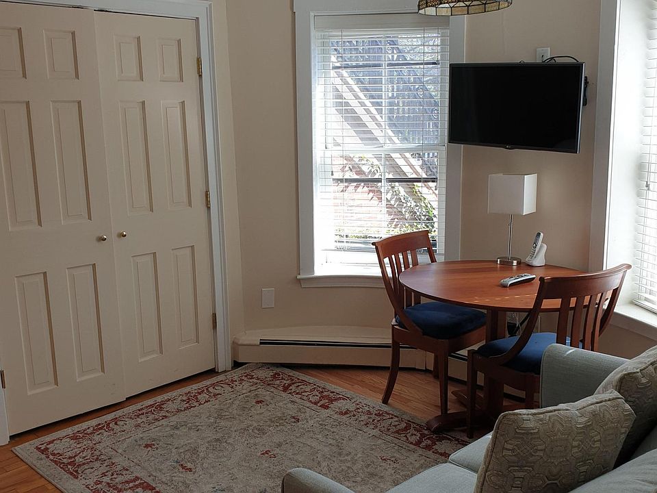 2nd image of 215 W Newton St #402