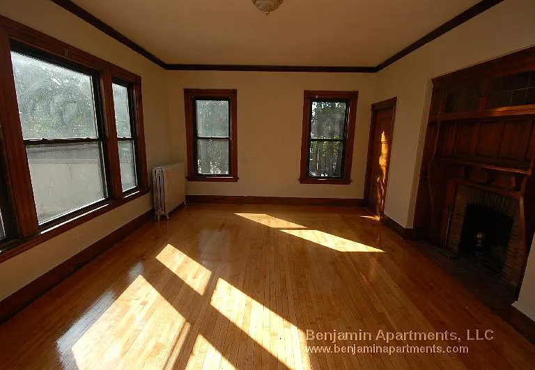 31 Quint Ave #2 — Photo 4