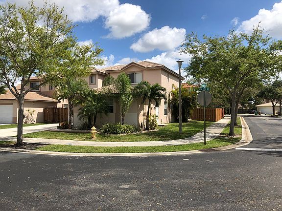 3rd image of 464 Royal Cove Way