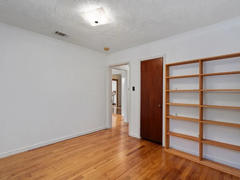 1212 Bentwood Rd — Photo 14