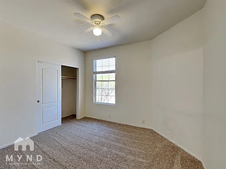 3434 W Desert Bend Loop — Photo 17