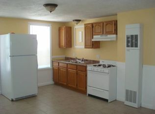 40 Aetna St #1, Fall River, MA 02724