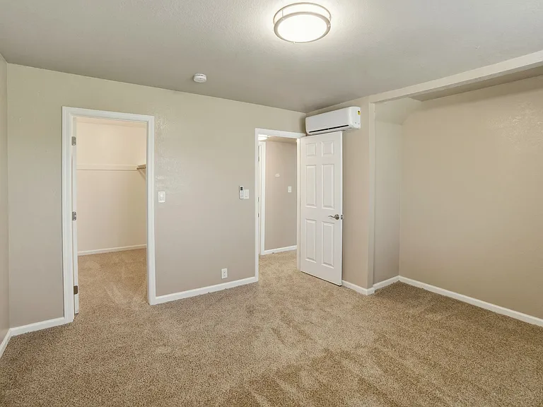 1540 Hesket Way — Photo 15