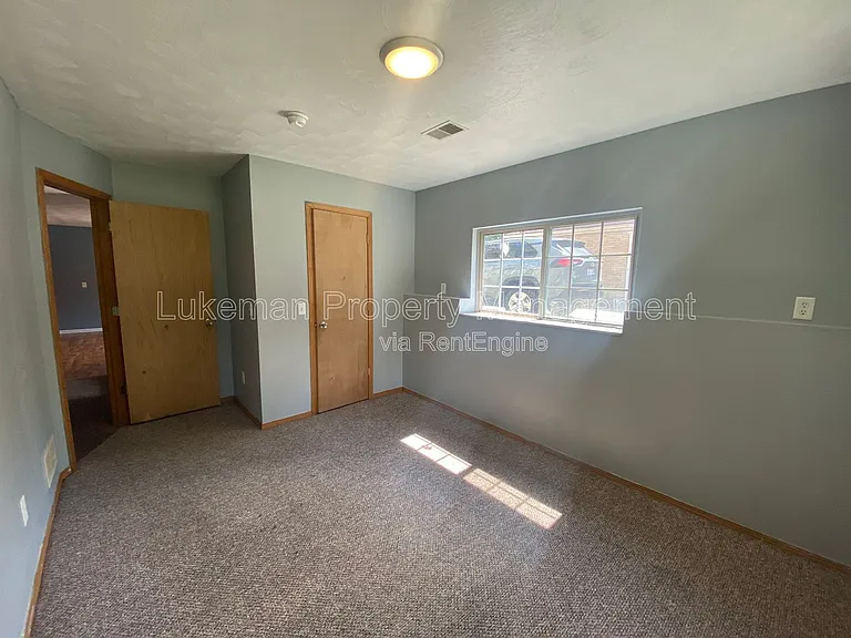 1201 Lafayette Ave — Photo 12